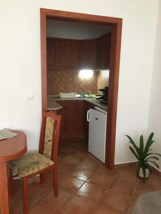 Noemi Apartman Хайдусобосло Экстерьер фото
